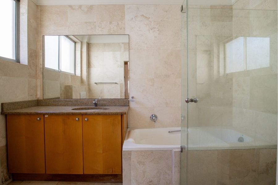 To Let 1 Bedroom Property for Rent in Mouille Point Western Cape